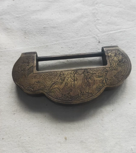 135号铜锁，刻人物的铜锁一把，钥匙没了，...