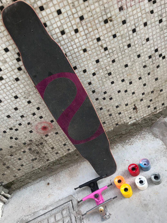 特价魔术师长板滑板战翼长板冰龙长板孔雀鱼长...