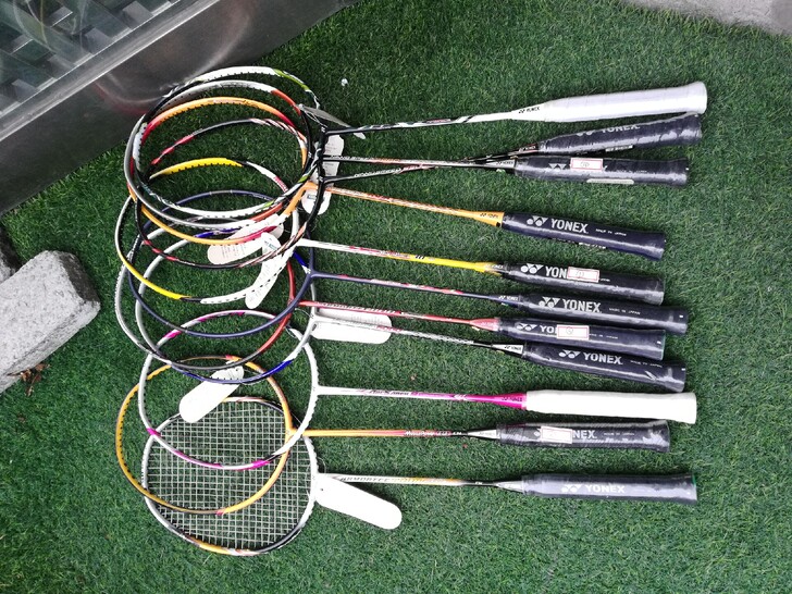 全新碳素羽毛球训练拍,低价特价清仓处理,3...