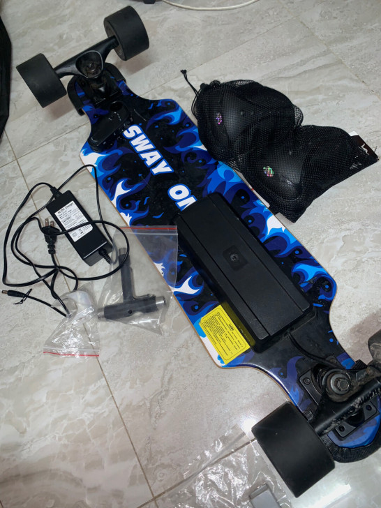 高配款-代步四轮电动滑板-火麒麟蓝-七节电...