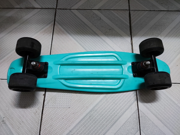 闲置小鱼板，就滑过几次