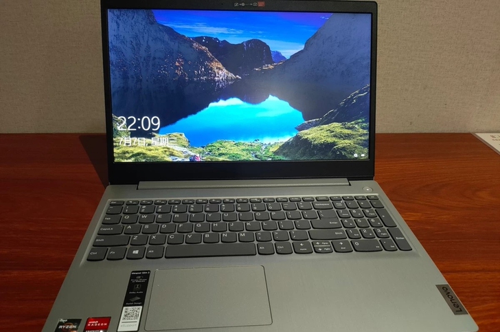 联想ideapad笔记本电脑