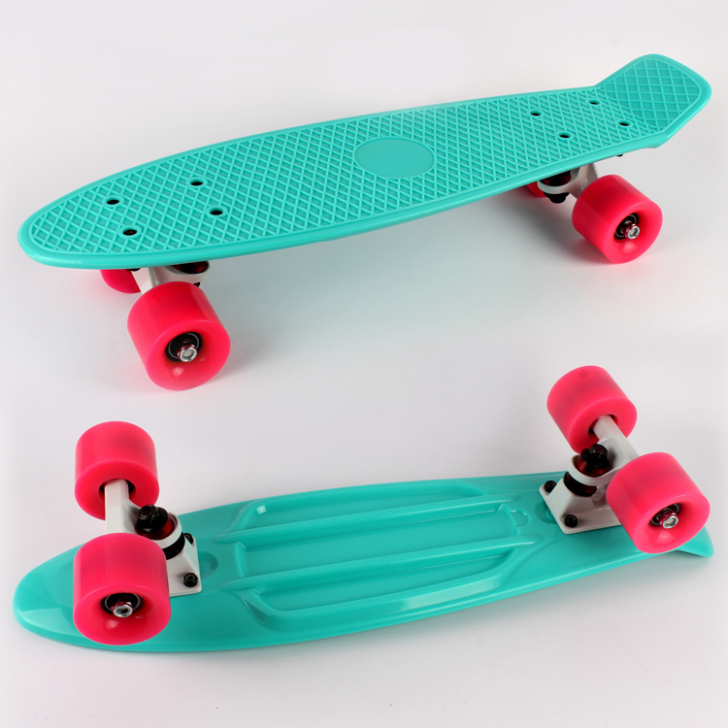 印花小鱼板发光香蕉板成人儿童四轮滑板刷街板...