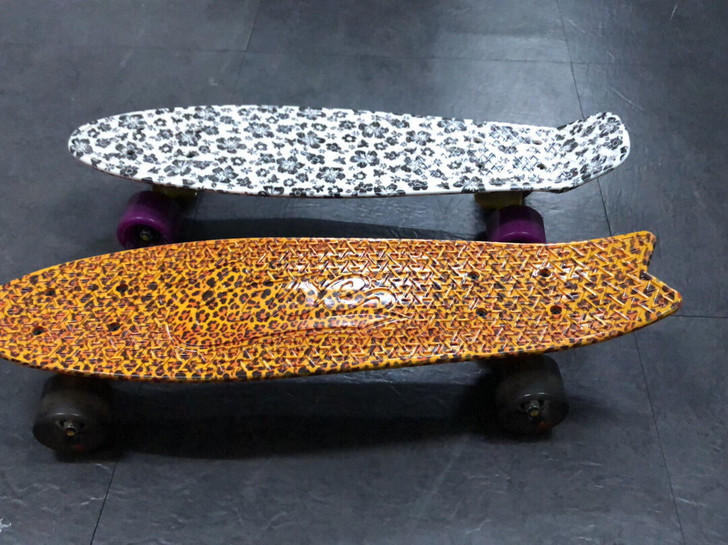 高质量出口滑板小鱼板，原价都是4~5百块的...