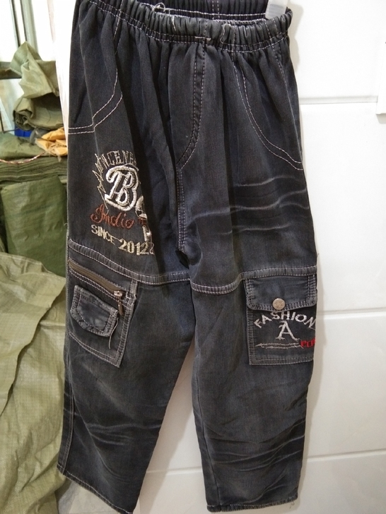男学生加绒长裤,裤长80cm