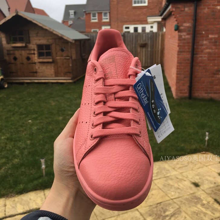 英国双宝代购2018新款女鞋ADIDAS阿...