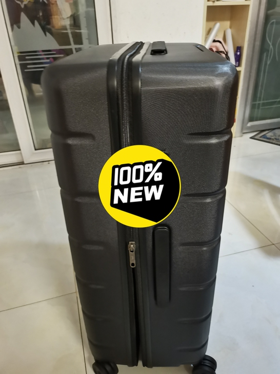 小米28英寸旅行箱，只开包没有使用。