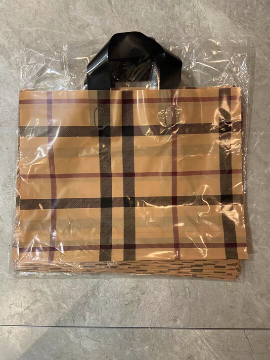 加厚手提袋，服装袋。满两包包邮，四包优惠。