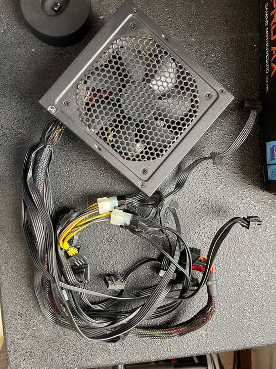 电脑电源,海韵电源,额定520W,峰值70...