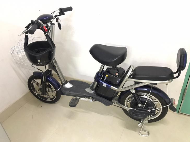 爱玛48V电动车,京东爱玛官方旗舰店买的,...