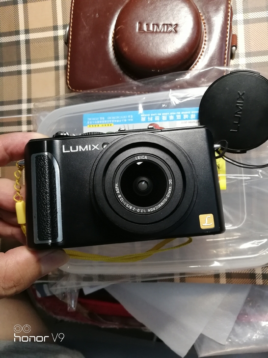 松下lx3相机。九五新