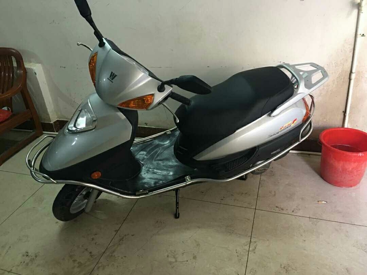 家用摩托车、豪爵品牌整车九九新、购车手续都...