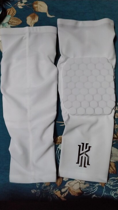 全新 冰丝护膝护具 运动蜂窝护膝护腿防...