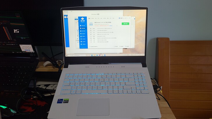 微星侠客刃笔记本 几乎全新,11代Inte...