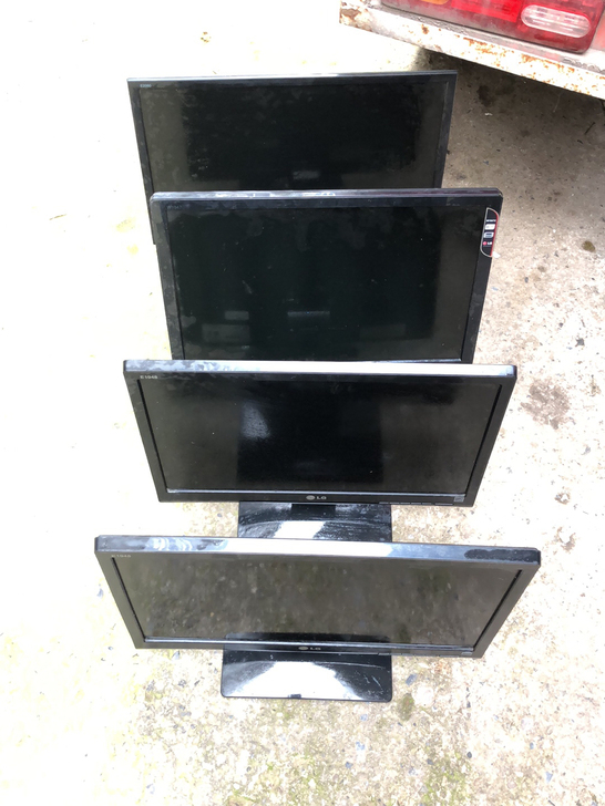 lg1液晶显示器20寸一台，不带电源线，可...