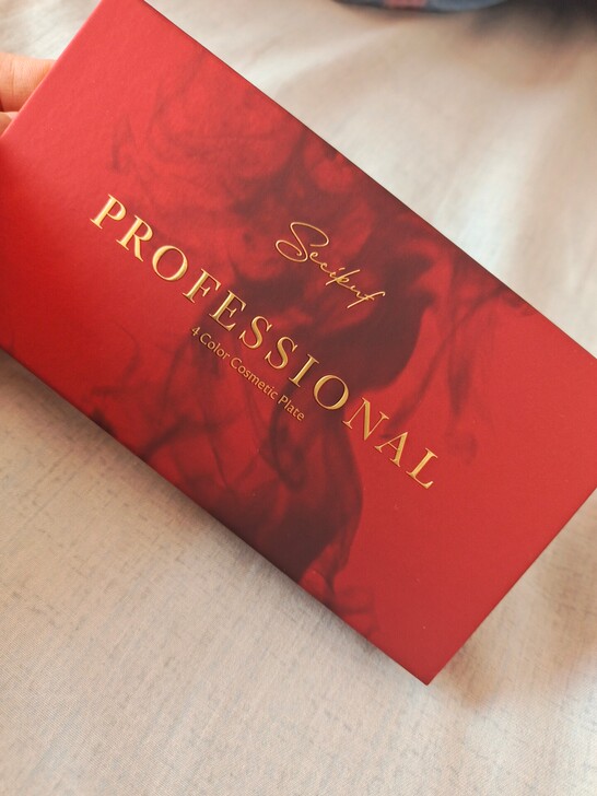 色彩狂风戏梦大师四色修容,全新,品牌测评仅...