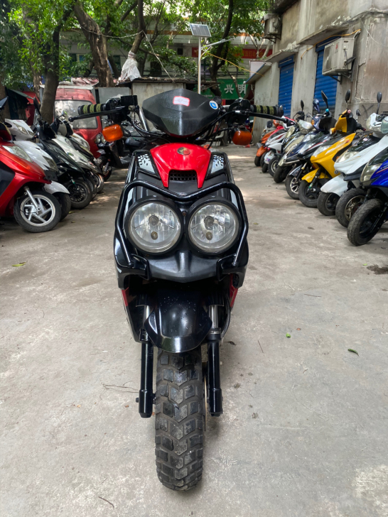 路虎踏板车、150cc车况精品、成色自己看...