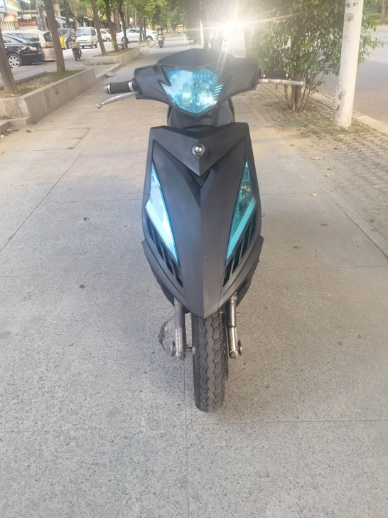 九成新雅迪爱玛二手电动车便宜处理二手电瓶车...