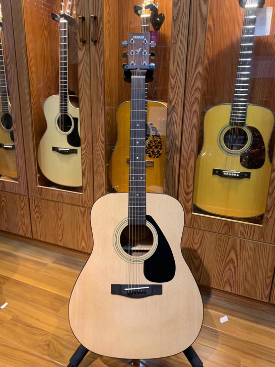 低价转卖雅马哈f310吉他单板卡玛吉他卢森...