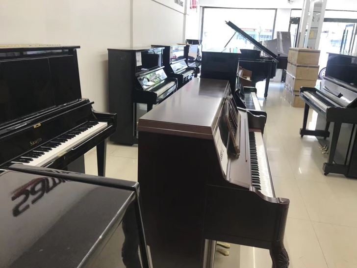 二手英昌钢琴,成色好,价格优,徐州老师可以...