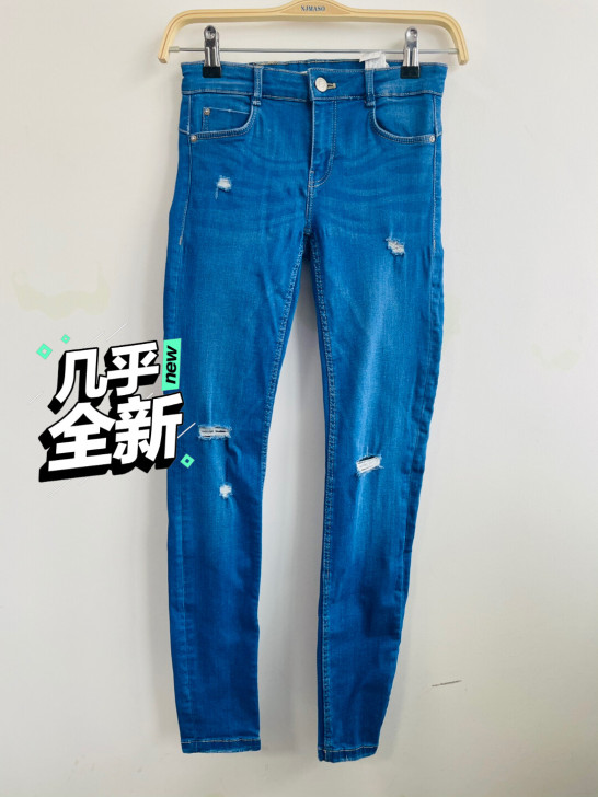 ZARA破洞小脚春款牛仔裤