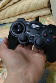 全新清仓处理2只装包邮USB游戏手柄 85...