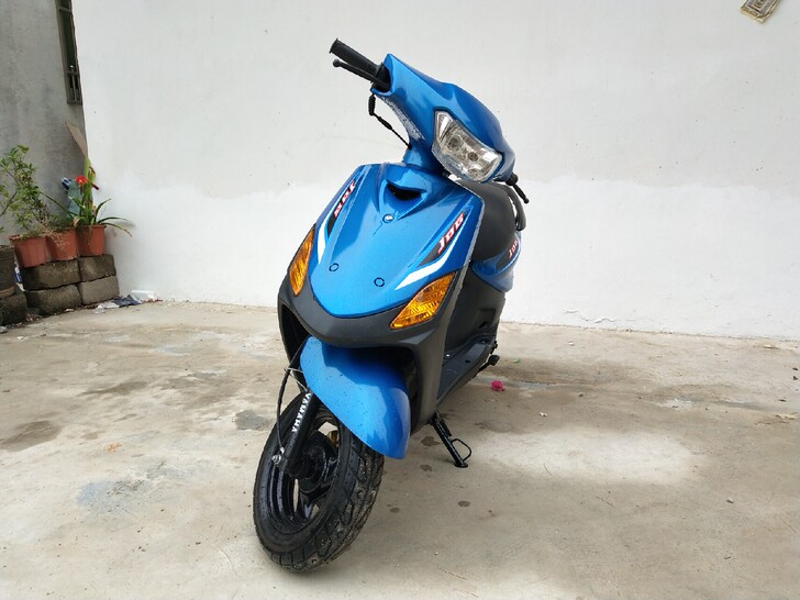 雅马哈巧格2代100踏板摩托车