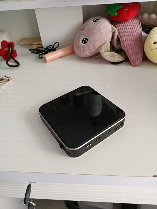 充电宝，便携带，自带充电线，一万毫安