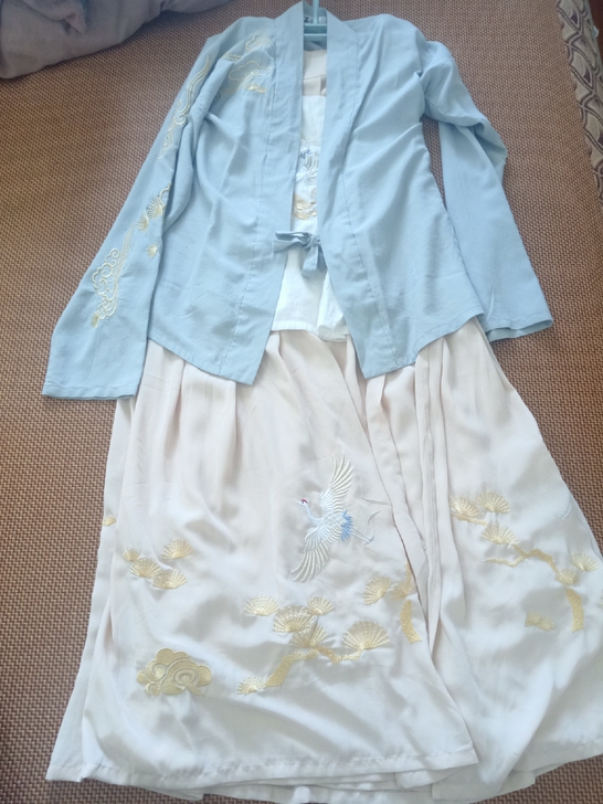 大刀出汉服 看上带图私聊