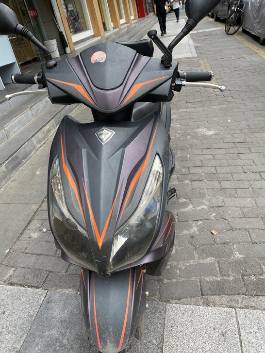 绿源电动车，雷霆王电动车，二手电瓶车。二手...