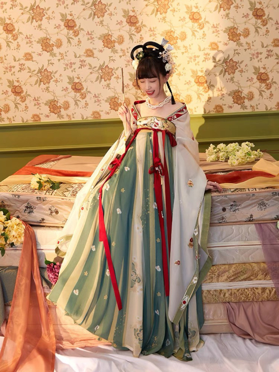 求购正品十三余小豆蔻... #求购# #诚...