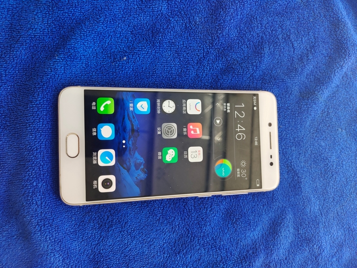 vivox7还很新，4加64g，自用，换了...