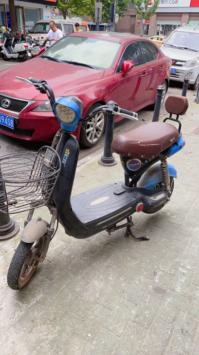 精品二手电动车新日电瓶车雅迪代步车爱玛载人...