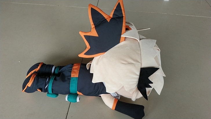 我的英雄学院动漫周边爆豪胜己战斗服毛绒玩偶...