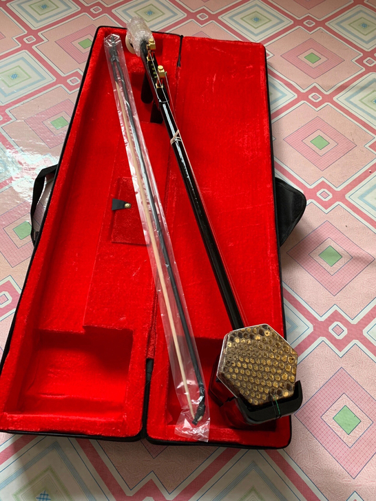 苏州檀木二胡闲置出售，买来800多全新的，...