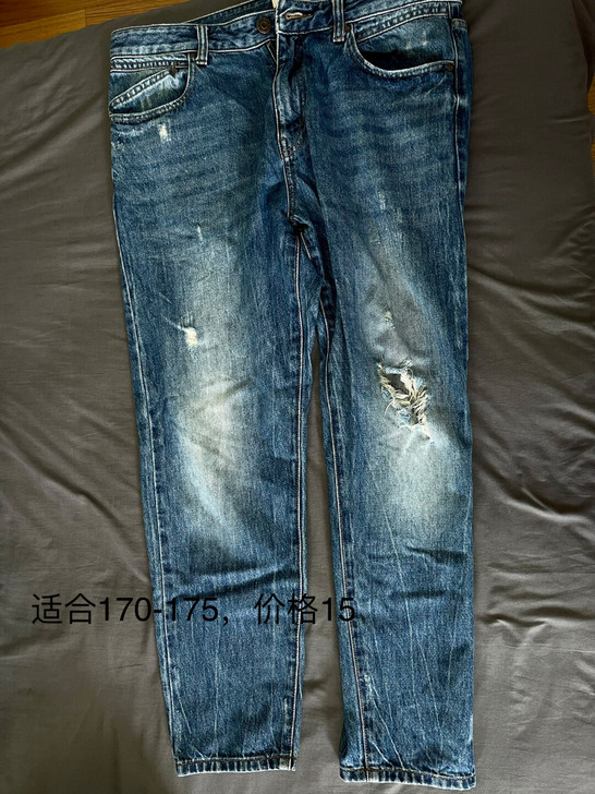 男破洞牛仔裤，价格25包邮，