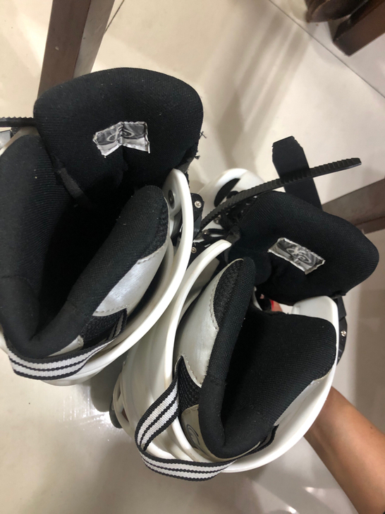 成人溜冰鞋转让,41码,没穿过几次,一直闲...