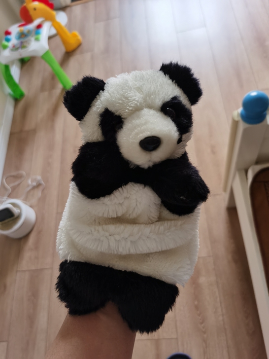 手偶两个一起10元，需要的迈皋桥华电路自取。