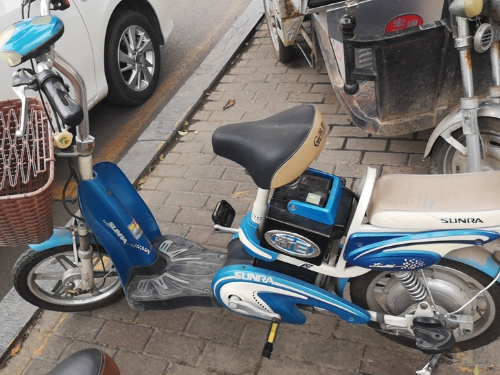 新日电动车 八成新