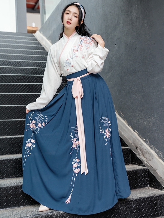 【重回汉唐】锦葵汉服齐腰全新