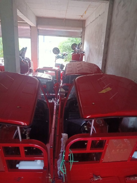 全新三轮摩托车出售，价格便宜，包上户，大小...