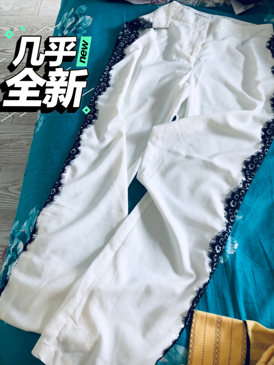 九成新白色蕾丝裤子，雪纺面料夏季裤子，M码...