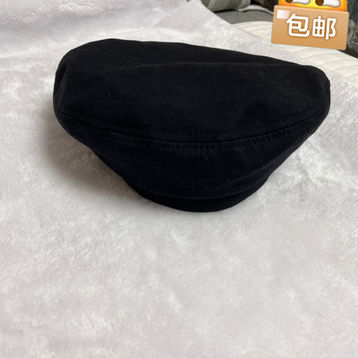 黑色贝雷帽，净版图案 好搭配