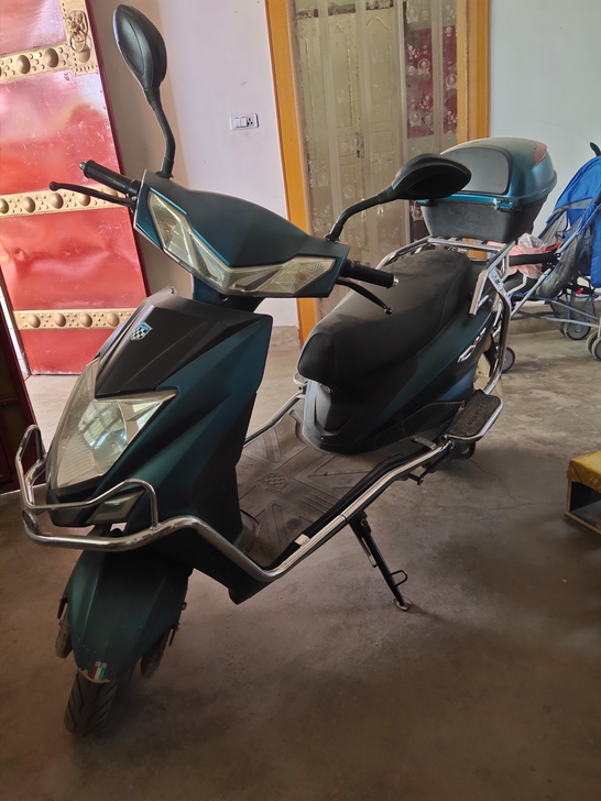 绿源电动车便宜出售，车况非常好，买回来很少...