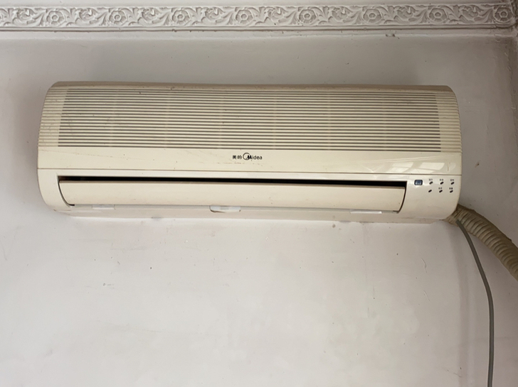 美的1.5匹空调 可制冷制暖