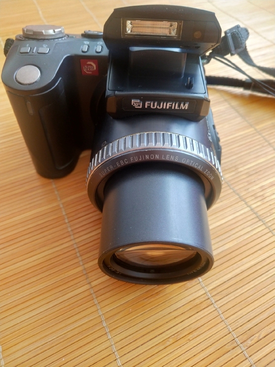 富士FinePix 6900Zoom长焦复...