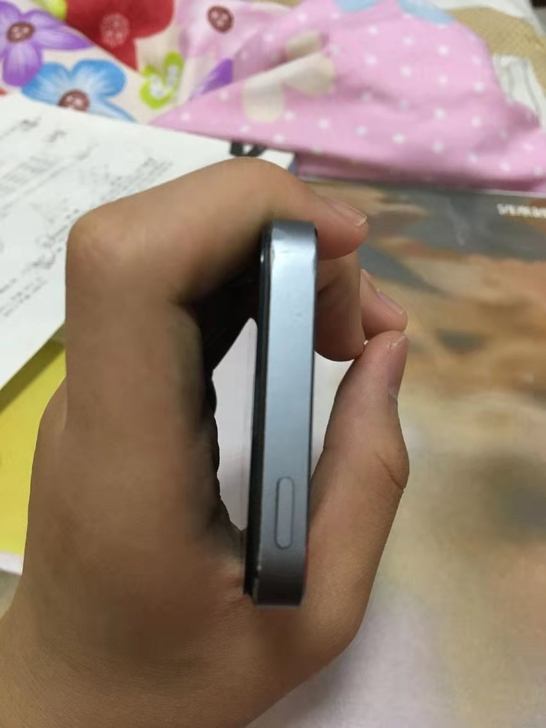 iPhone 5s功能全好，全原装无拆修，...