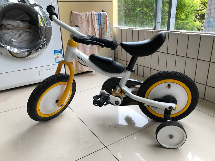 米家儿童平衡车自行车 品牌：QICYCLE...