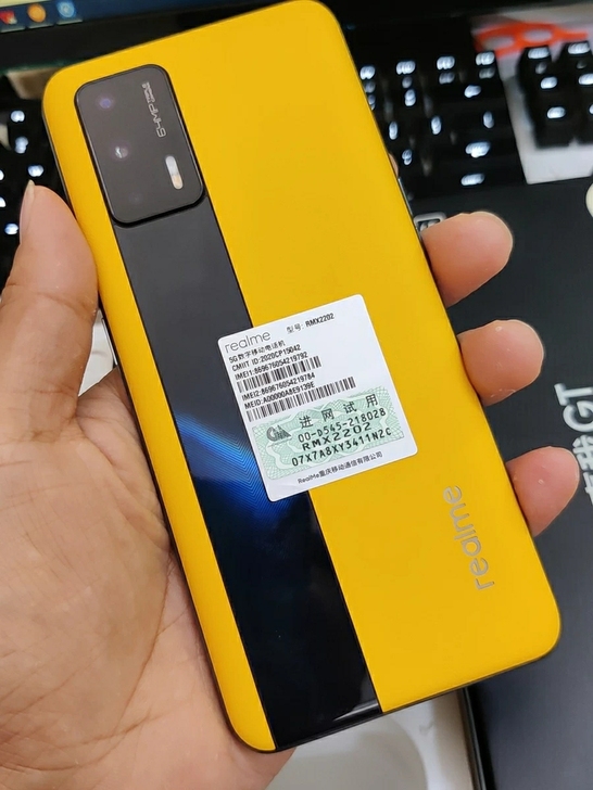 Realme GT曙光12+256在保33...