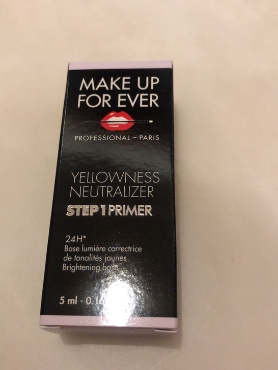 Make up for ever玫珂菲饰底...